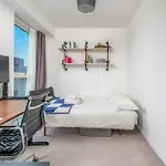 Waterview Apartments With Ultra Fast Wifi Close To Excel And O2, Corporates And Contractors Welcome