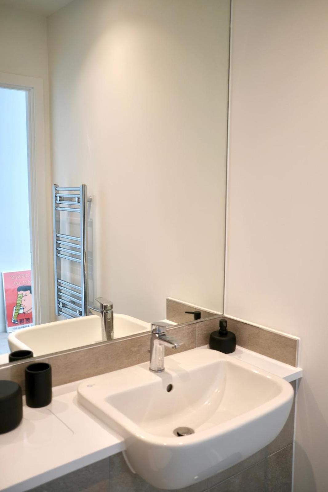 Waterview With Ultra Fast Wifi Close To Excel And O2, Corporates And Contractors Welcome Londra